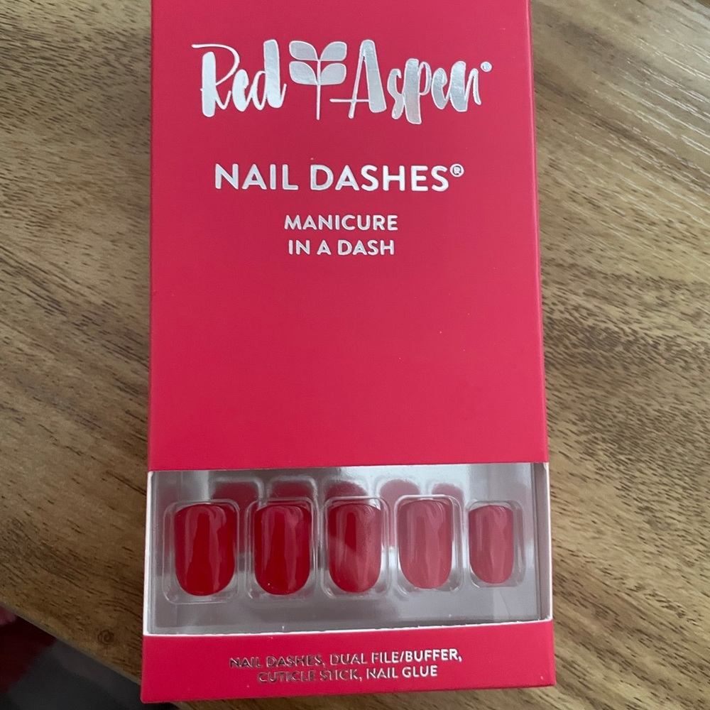 Red Aspen Nail Dash